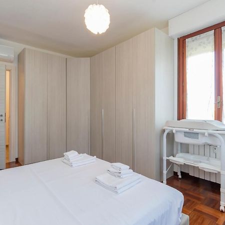 Big Apartment - Alcuino 7 Мілан Екстер'єр фото